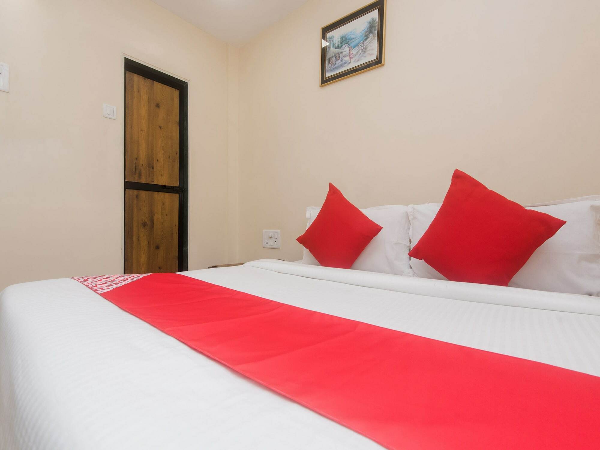Oyo Shivar Guest House Near Carnival Cinemas Imax Mumbai Bagian luar foto